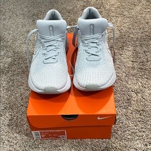 Nike Light Gray Running Shoes